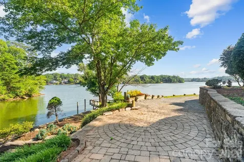 6296 Southlake Drive Hickory NC 28601