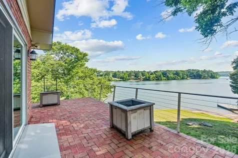 6296 Southlake Drive Hickory NC 28601