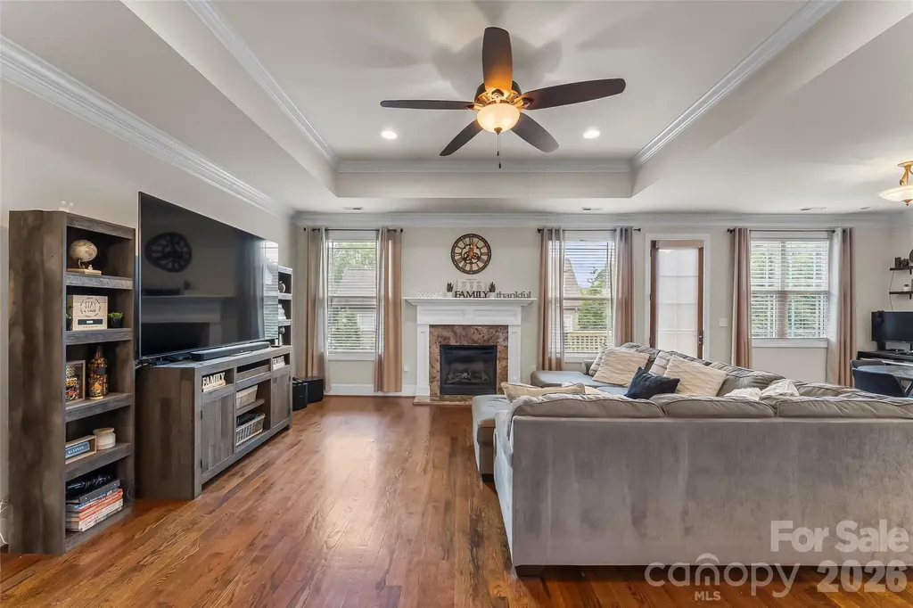 1776 White Water Court Hickory NC 28602