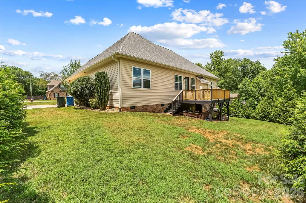 1776 White Water Court Hickory NC 28602