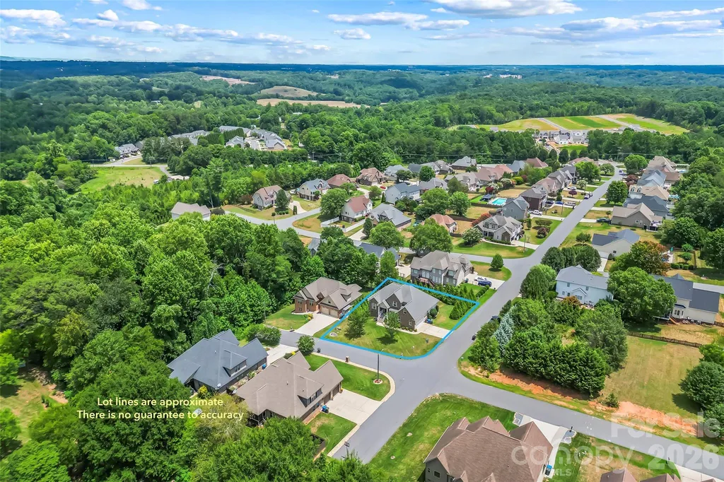 1776 White Water Court Hickory NC 28602