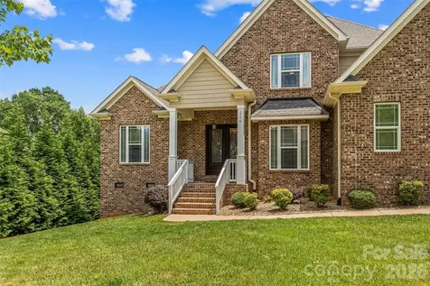 1776 White Water Court Hickory NC 28602