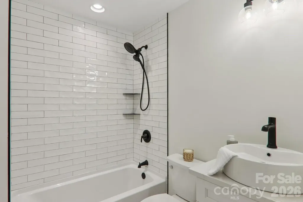 365 Cherokee Circle Lake Toxaway NC 28747