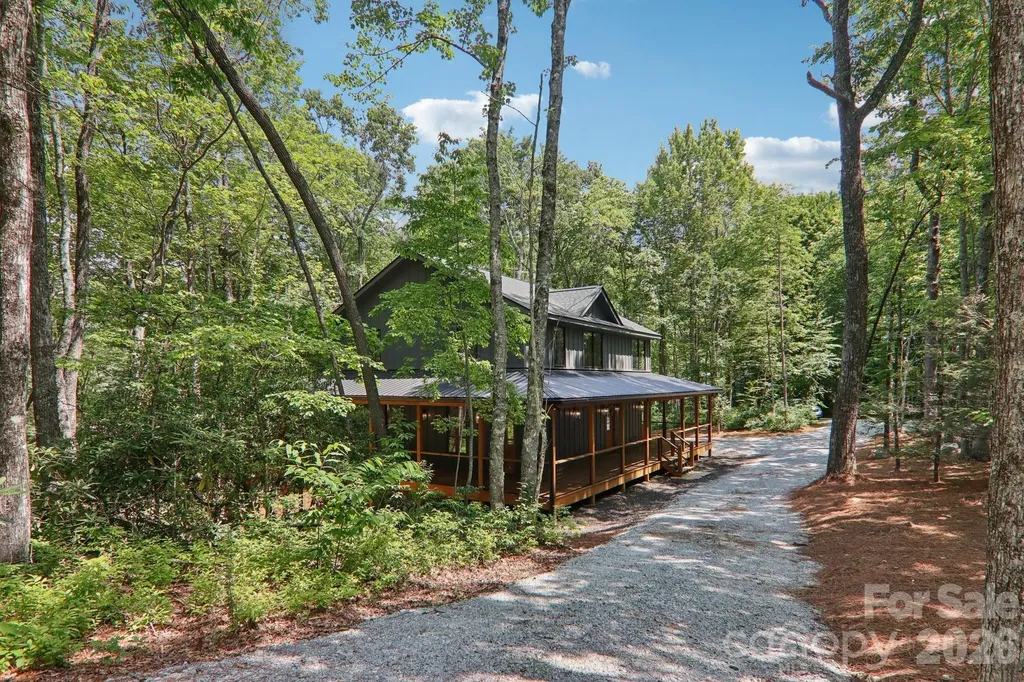 365 Cherokee Circle Lake Toxaway NC 28747