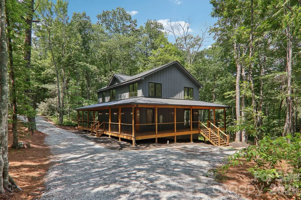 365 Cherokee Circle Lake Toxaway NC 28747