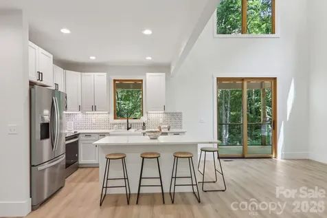 365 Cherokee Circle Lake Toxaway NC 28747