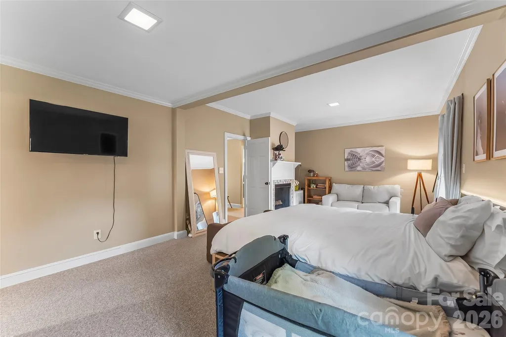 1026 14th Avenue Drive NW Hickory NC 28601