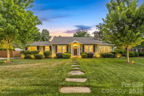 1026 14th Avenue Drive NW Hickory NC 28601
