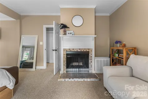1026 14th Avenue Drive NW Hickory NC 28601