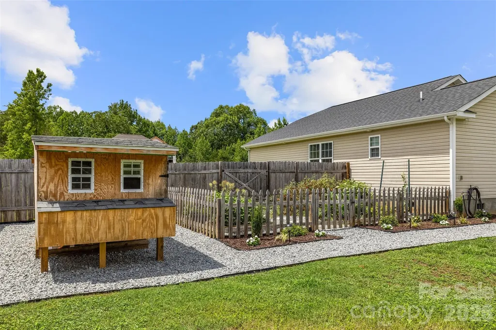 213 Planters Row Road Iron Station NC 28080