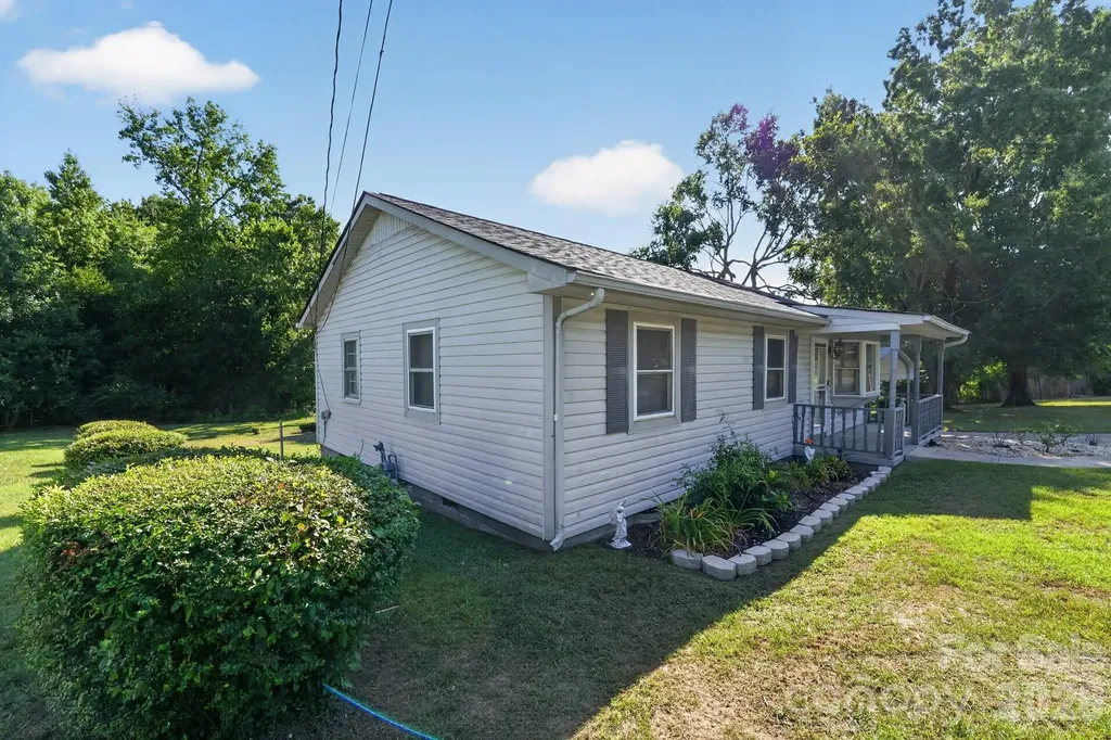 2578 Simpson Road E Burlington NC 27217