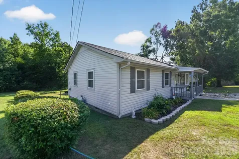 2578 Simpson Road E Burlington NC 27217