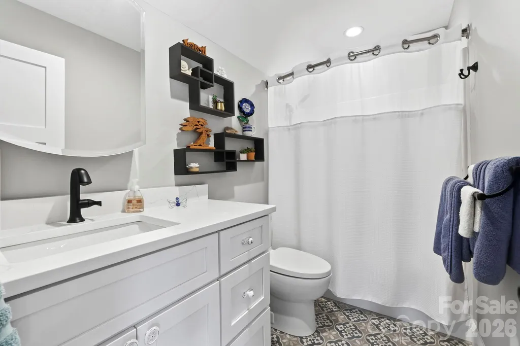 525 Byers Cove Road Hendersonville NC 28792