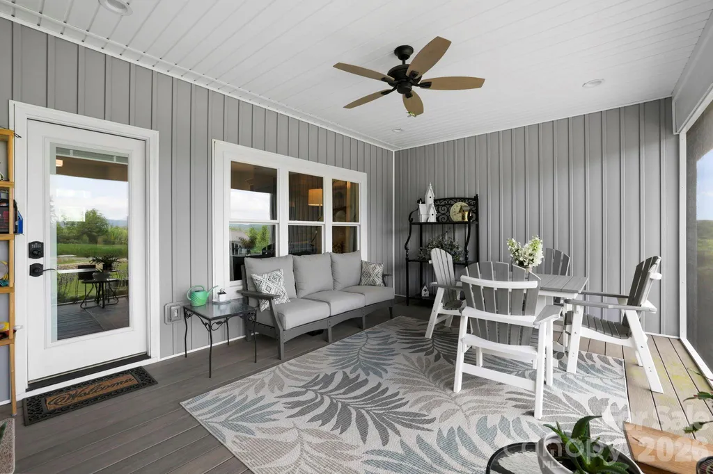 525 Byers Cove Road Hendersonville NC 28792