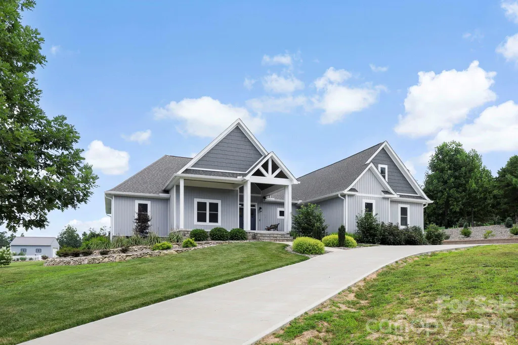 525 Byers Cove Road Hendersonville NC 28792