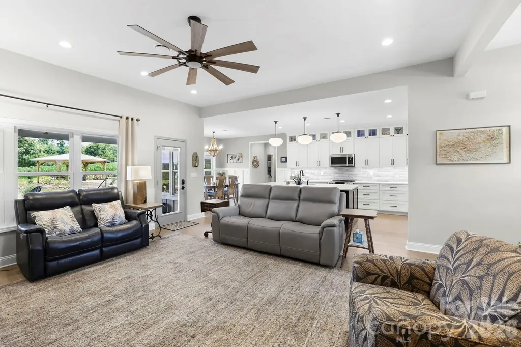 525 Byers Cove Road Hendersonville NC 28792