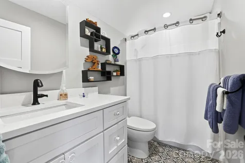 525 Byers Cove Road Hendersonville NC 28792