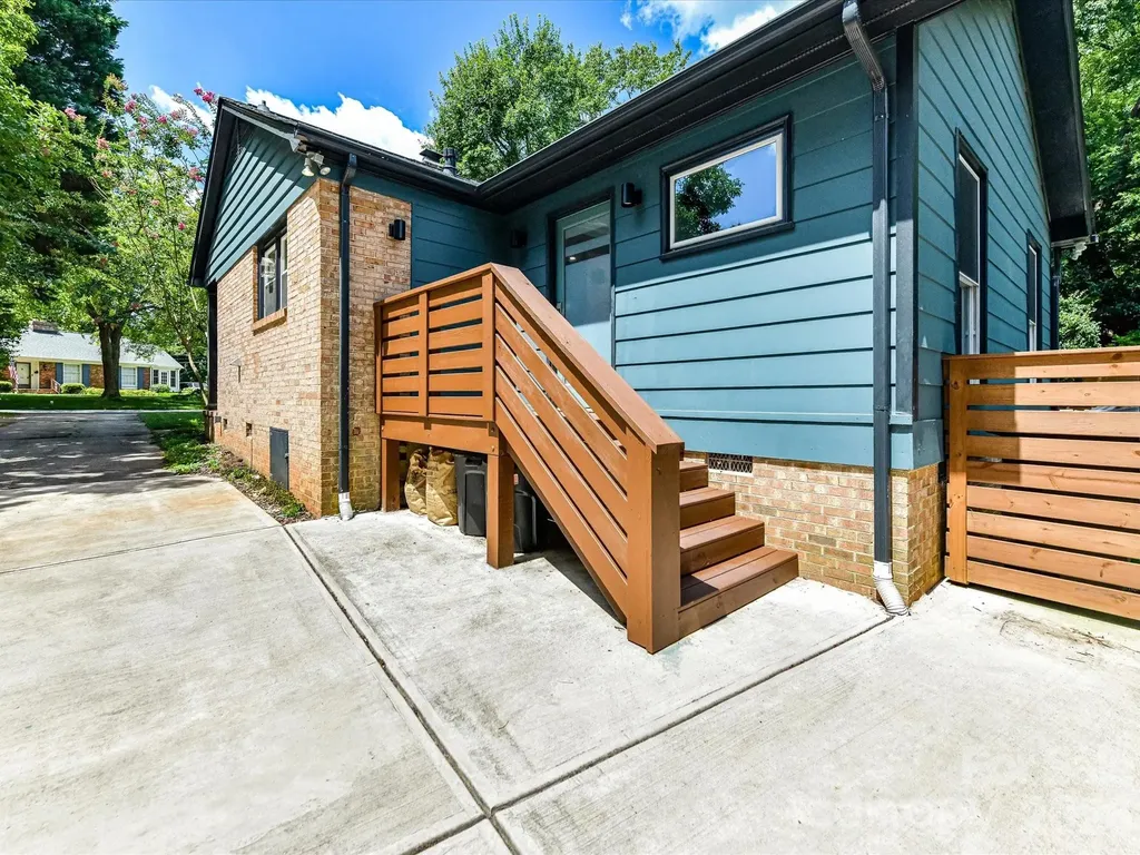 801 Fairbanks Road Charlotte NC 28210