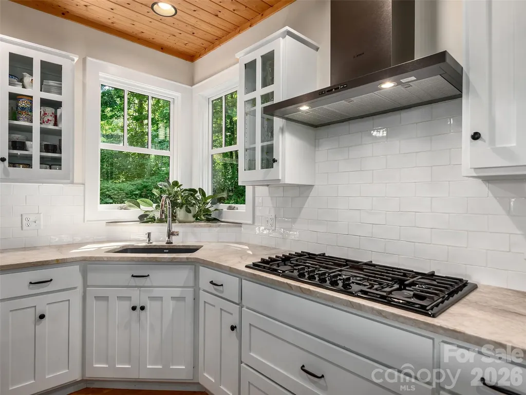 80 Village Pointe Lane Asheville NC 28803