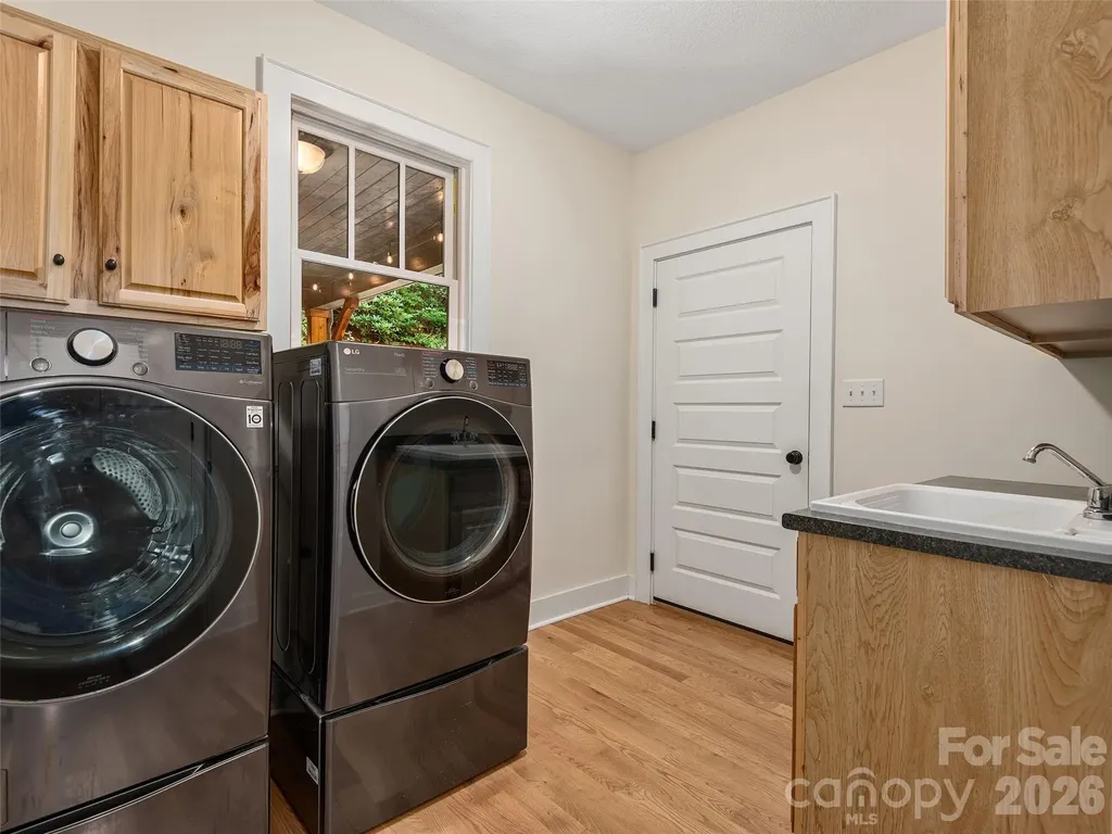 80 Village Pointe Lane Asheville NC 28803