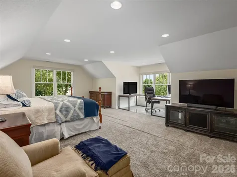 80 Village Pointe Lane Asheville NC 28803