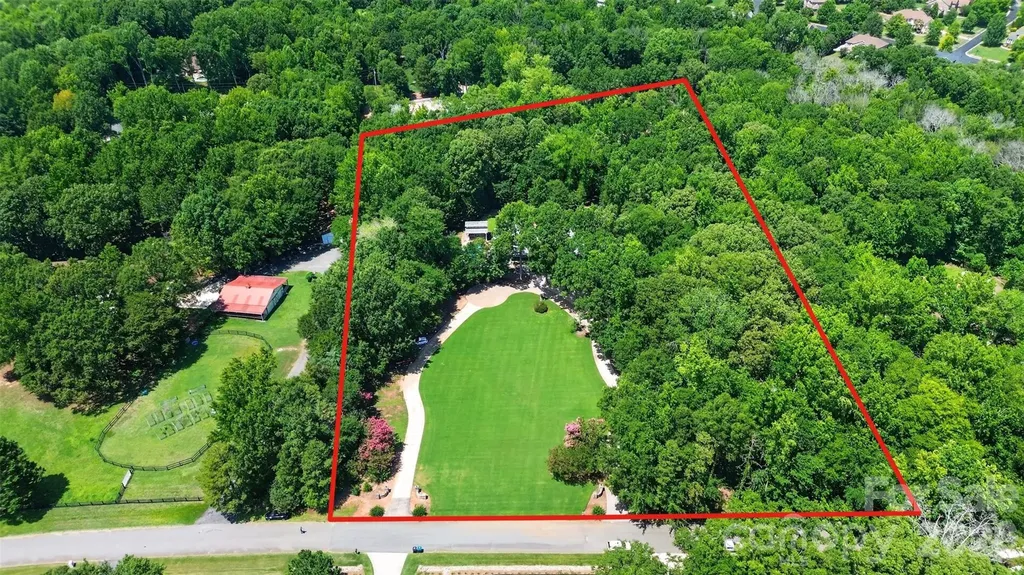 9704 Saddle Avenue Waxhaw NC 28173