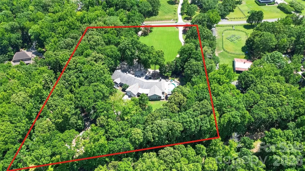 9704 Saddle Avenue Waxhaw NC 28173