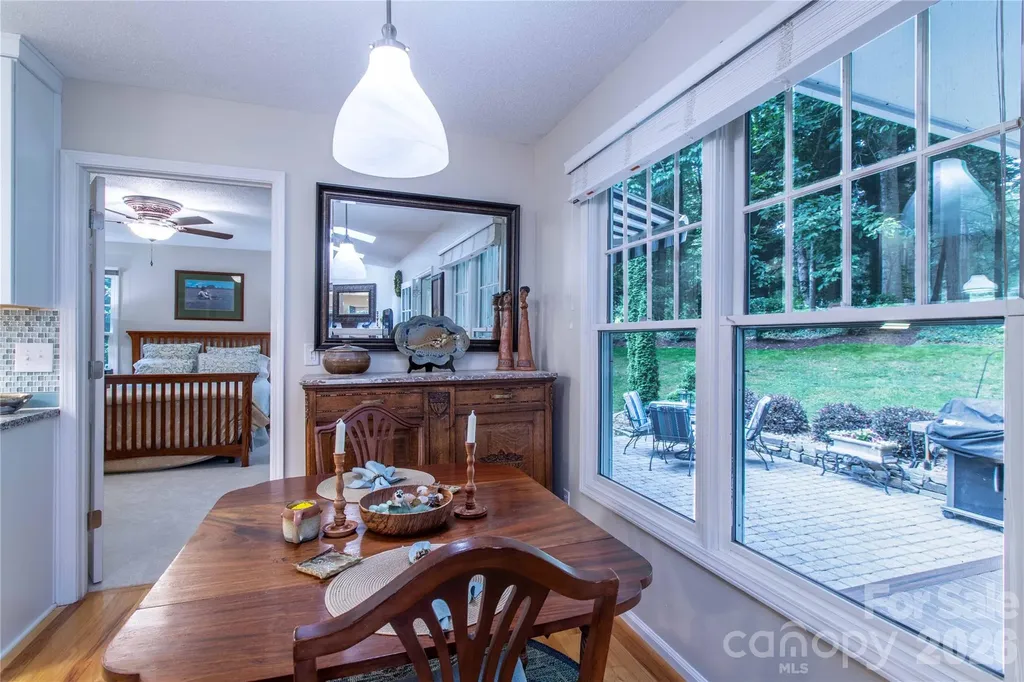1705 Hummingbird Lane Hendersonville NC 28792