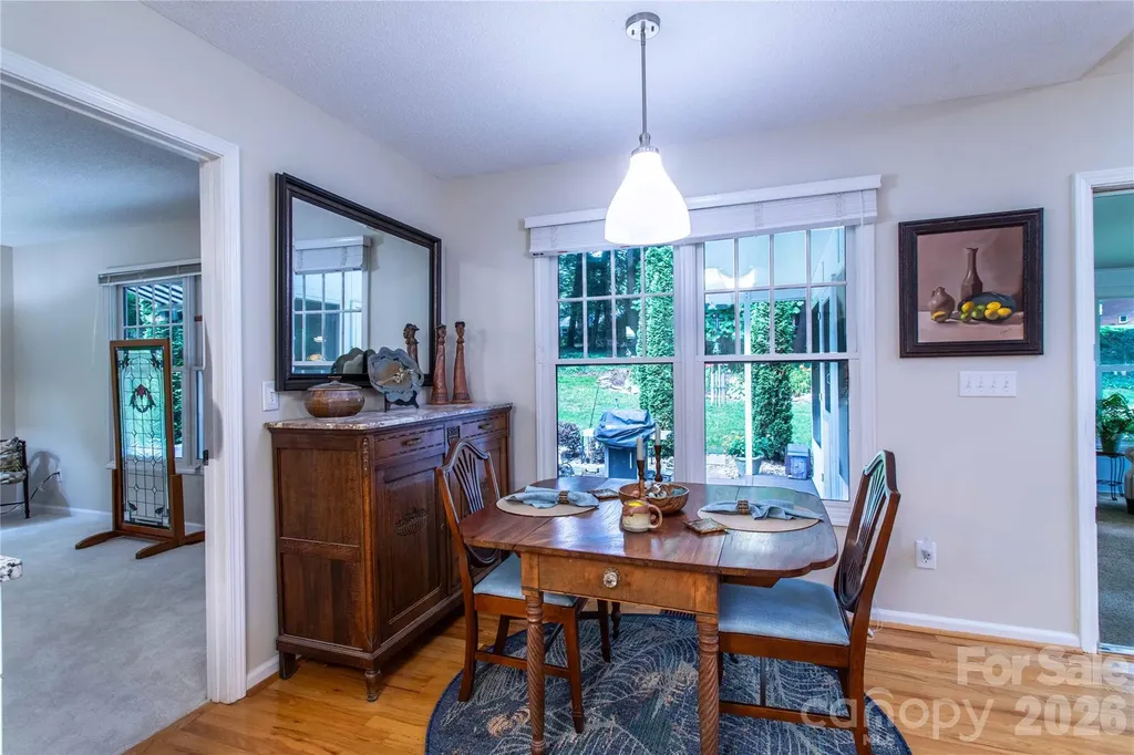 1705 Hummingbird Lane Hendersonville NC 28792