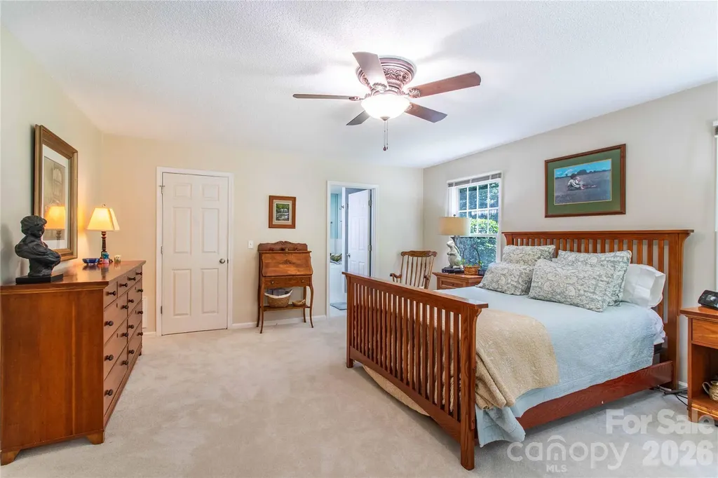1705 Hummingbird Lane Hendersonville NC 28792