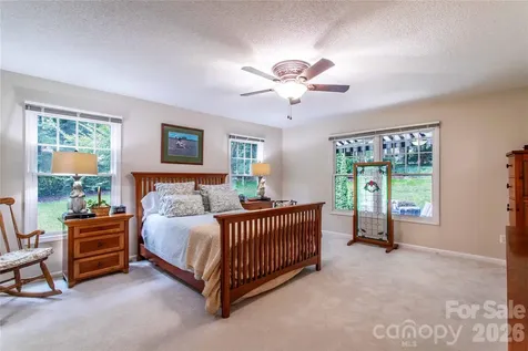 1705 Hummingbird Lane Hendersonville NC 28792