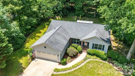 1705 Hummingbird Lane Hendersonville NC 28792
