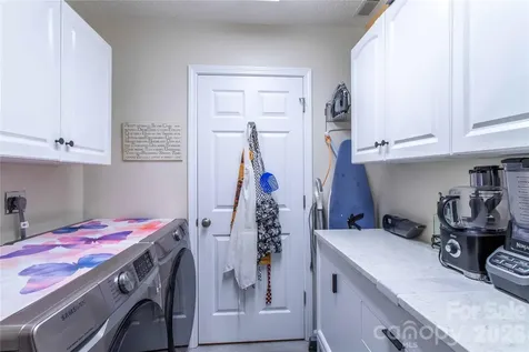 1705 Hummingbird Lane Hendersonville NC 28792