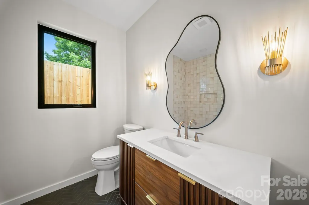 6 Sandhurst Drive Asheville NC 28806