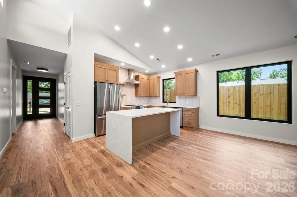 6 Sandhurst Drive Asheville NC 28806