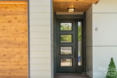 6 Sandhurst Drive Asheville NC 28806