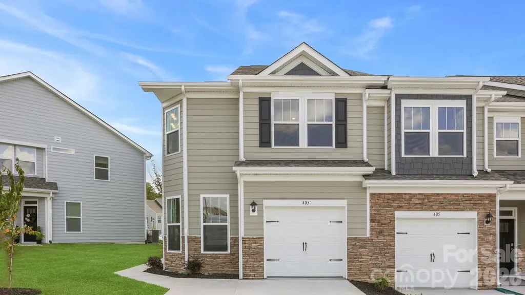 37 Creekview Road Hendersonville NC 28792