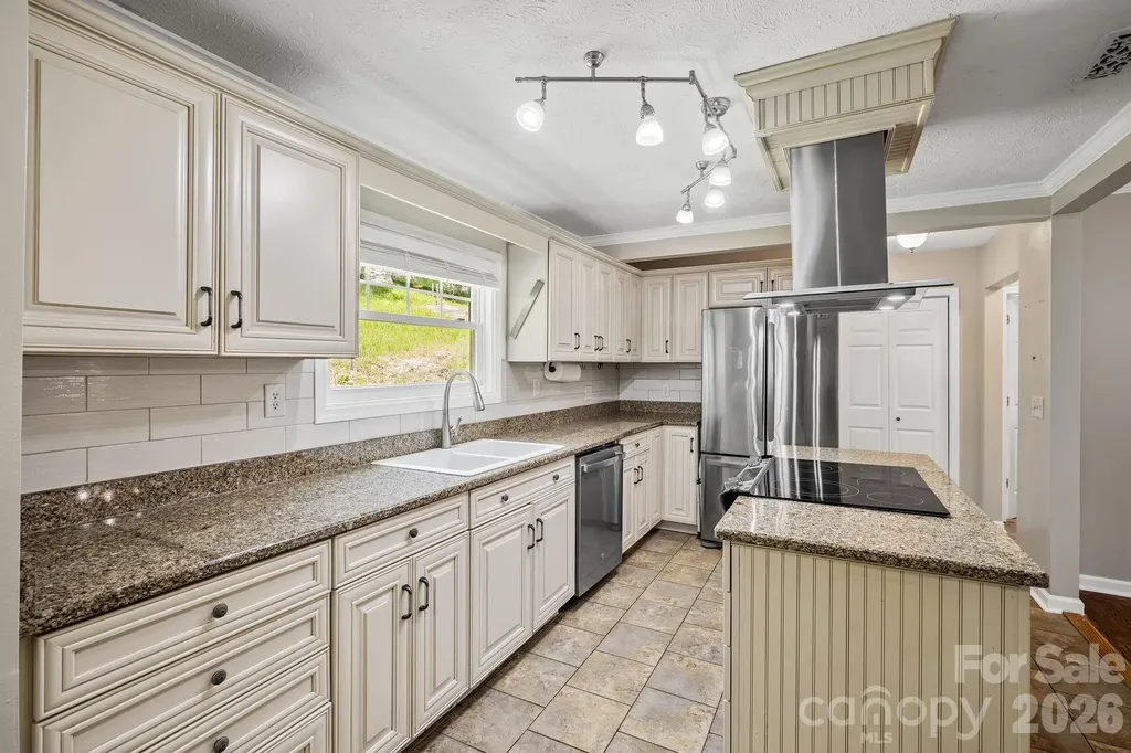 19 Firefly Ridge Trail Alexander NC 28701