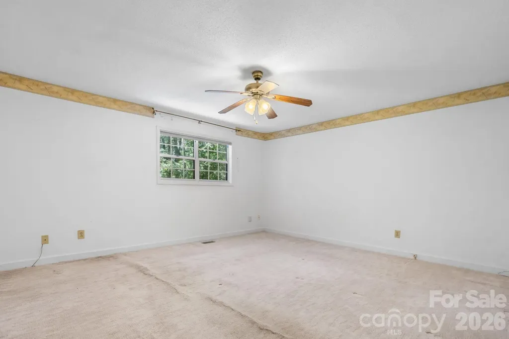 75 Laurelwood Drive Marion NC 28752
