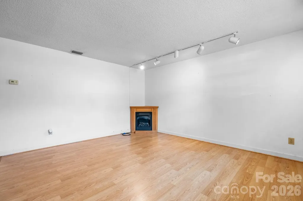 75 Laurelwood Drive Marion NC 28752