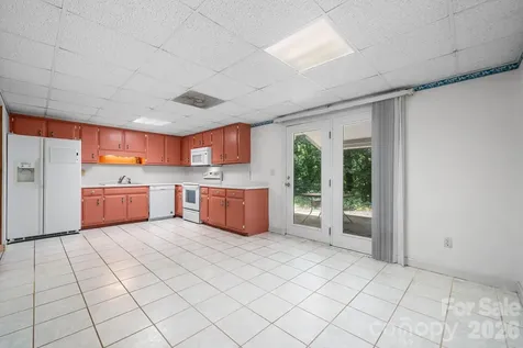 75 Laurelwood Drive Marion NC 28752