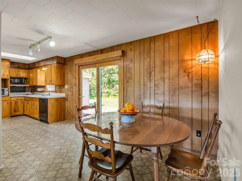 215 Varden Place Swannanoa NC 28778