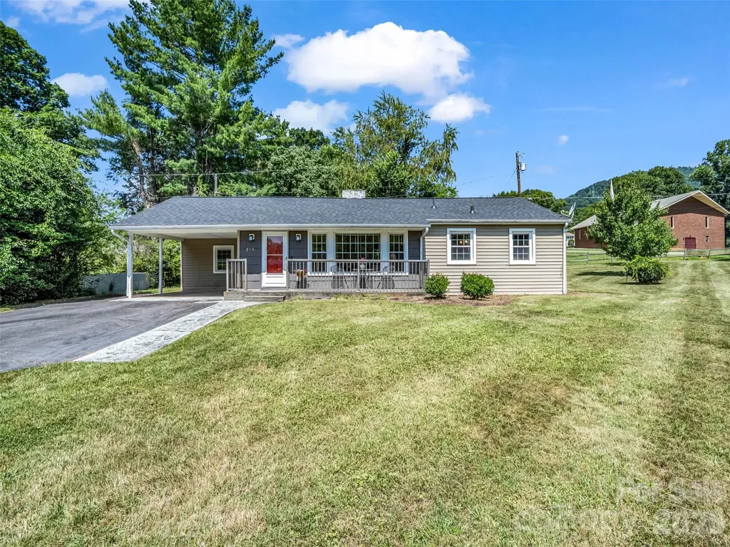 215 Varden Place Swannanoa NC 28778