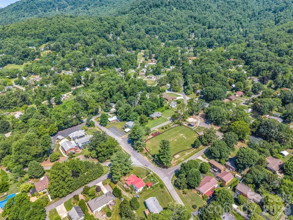 215 Varden Place Swannanoa NC 28778