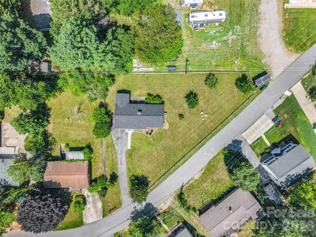 215 Varden Place Swannanoa NC 28778
