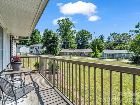 215 Varden Place Swannanoa NC 28778