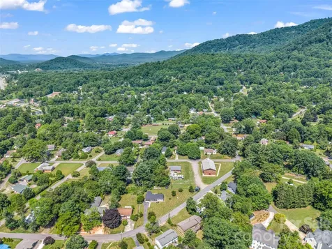 215 Varden Place Swannanoa NC 28778