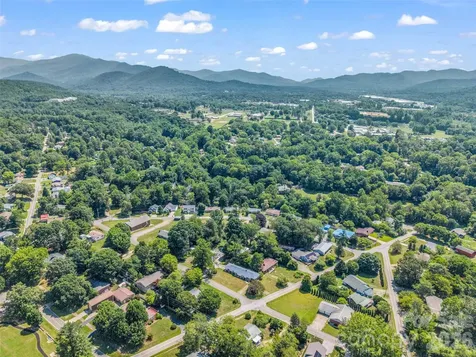215 Varden Place Swannanoa NC 28778