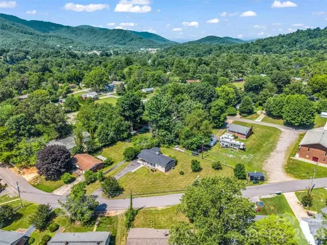 215 Varden Place Swannanoa NC 28778