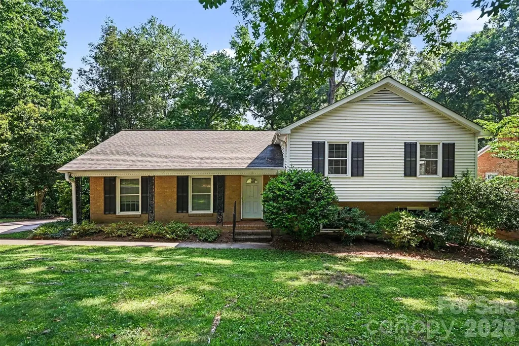 6207 Honegger Drive Charlotte NC 28211